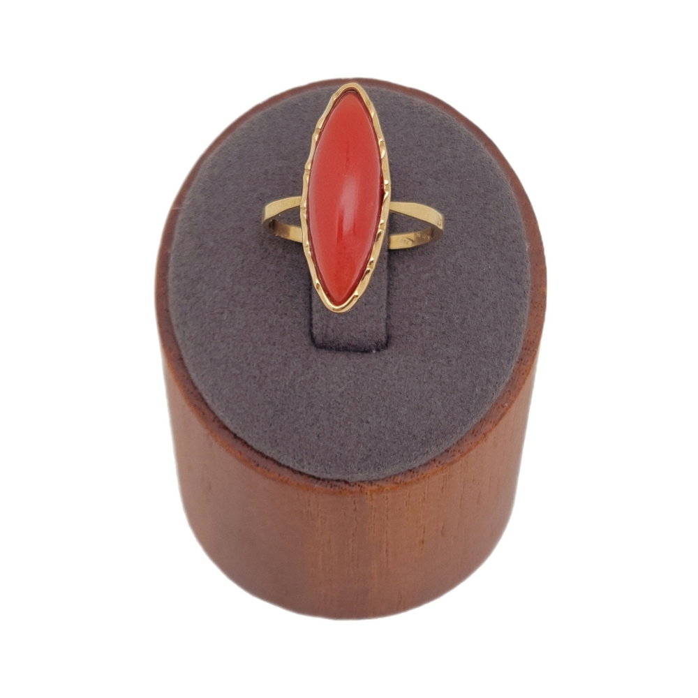 Vintage 18k Gold Red Coral Marquise Ring Size 7.25